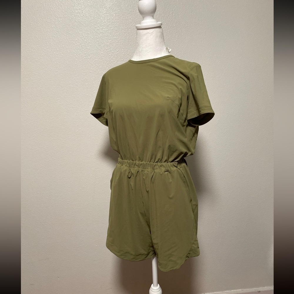 Lululemon romper